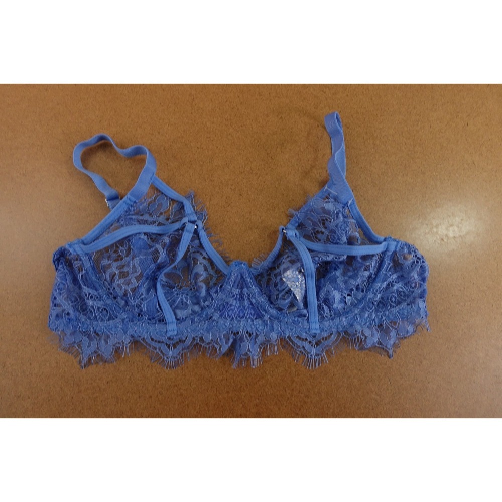 Escante Collection Womens Size Small Blue Eyelash Lace Unlined Underwire Bra New